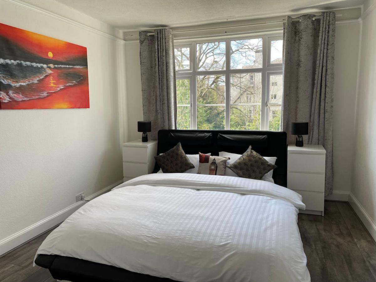 Bright And Spacious 2 Bedroom Apartment Sutton  Luaran gambar