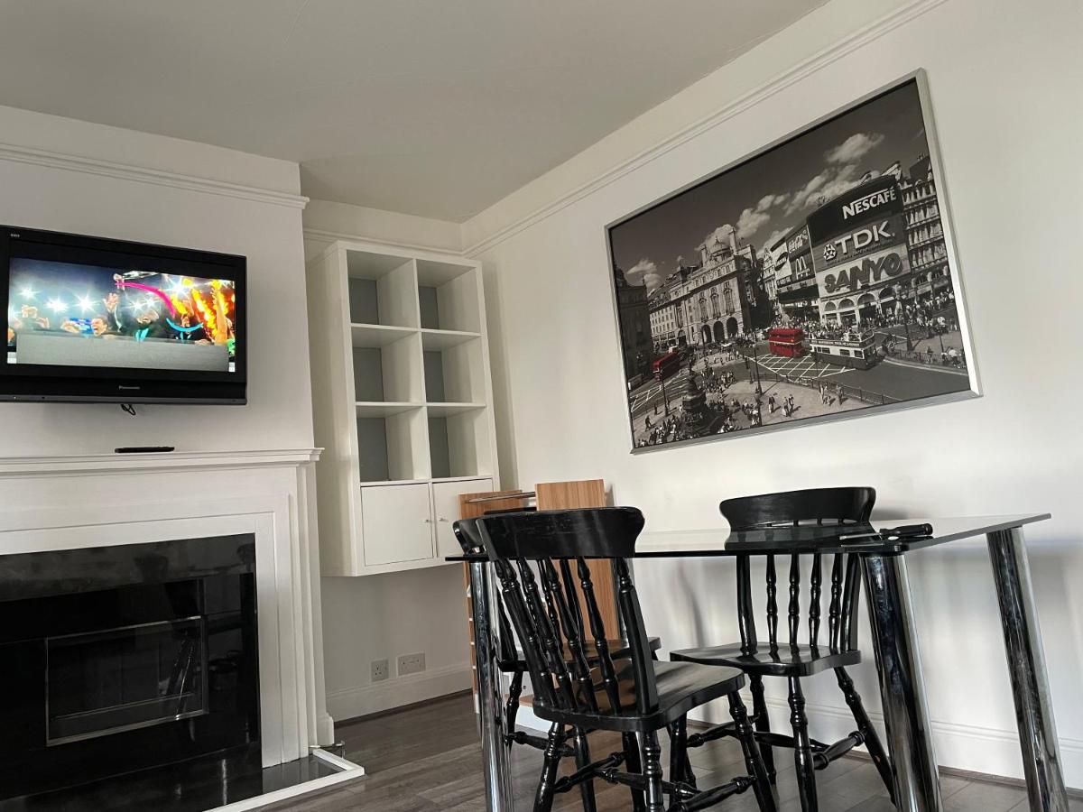 Bright And Spacious 2 Bedroom Apartment Sutton  Luaran gambar